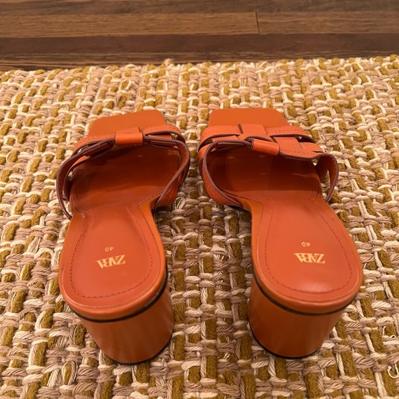 Zara Heeled Leather Sandal - Picture 3 of 7
